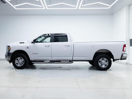 2021 RAM 3500 Big Horn Crew Cab 4x4 8' Box