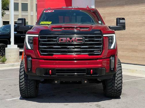 2024 GMC Sierra 2500 AT4