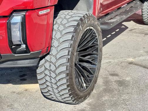 2024 GMC Sierra 2500 AT4