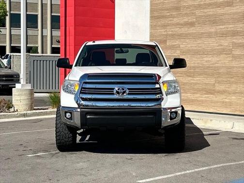 2017 Toyota Tundra SR5