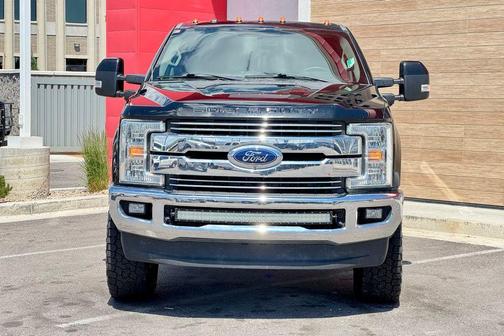 Shadow Black 2018 Ford F-250 Lariat
