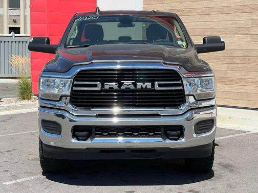 2020 RAM 2500 Big Horn Crew Cab 4X4 6'4' Box