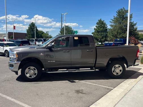 2020 RAM 2500 Big Horn Crew Cab 4X4 6'4' Box