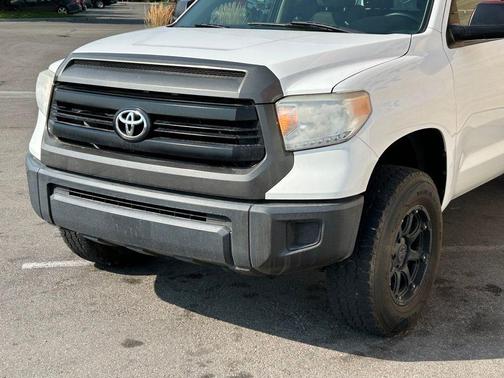 2016 Toyota Tundra SR5