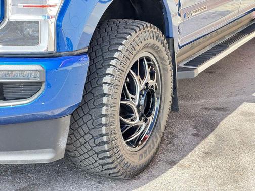Atlas Blue Metallic 2022 Ford F-350 Lariat