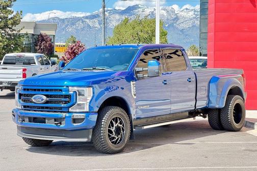 Atlas Blue Metallic 2022 Ford F-350 Lariat