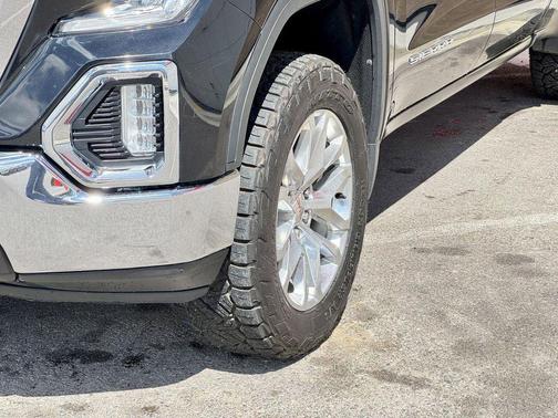 Onyx Black 2019 GMC Sierra 1500 SLT