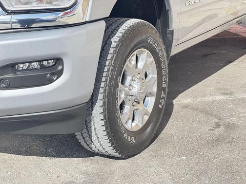 2024 RAM 2500 Laramie Crew Cab 4x4 6'4' Box