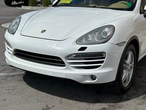 2014 Porsche Cayenne Base