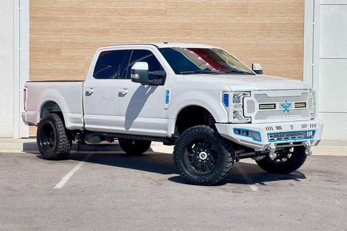 White Platinum Clearcoat Metallic 2018 Ford F-250 Lariat