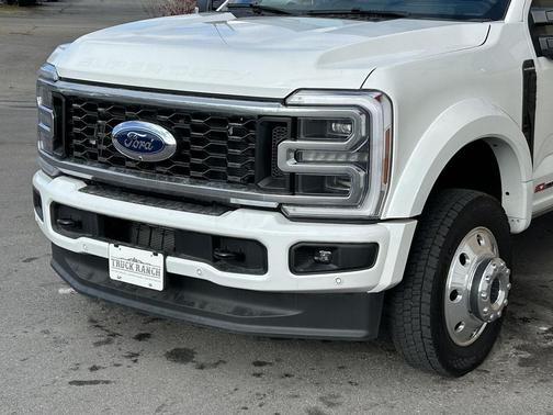 2025 Ford F-450 Platinum