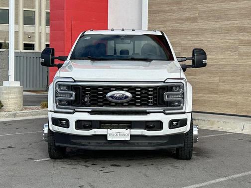 Star White Metallic Tri-Coat 2025 Ford F-450 Platinum