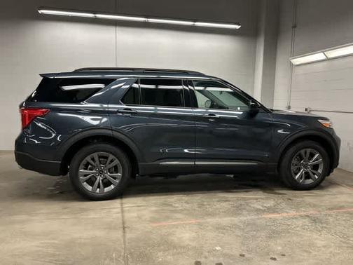 STONE BLUE METALLIC 2024 Ford Explorer XLT