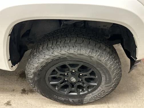 2022 Toyota Tacoma SR5