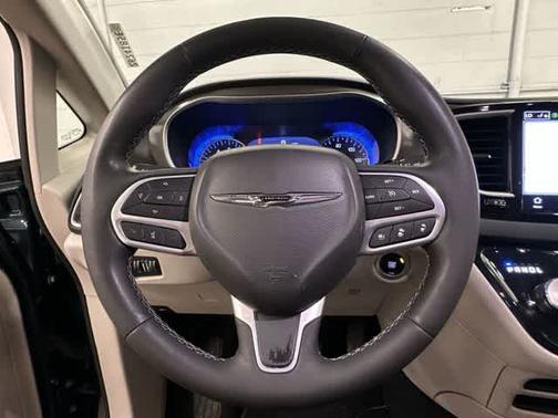Fathom Blue Pearlcoat 2023 Chrysler Pacifica TOURING L
