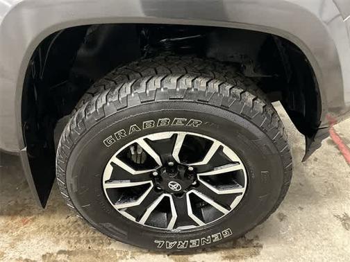 2020 Toyota Tacoma TRD SPORT