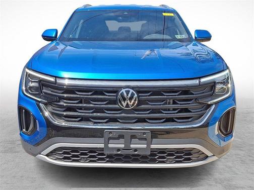 2024 Volkswagen Atlas Cross Sport 2.0T SE w/Technology 4MOTION