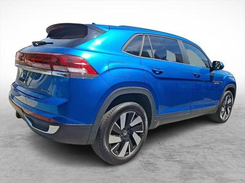2024 Volkswagen Atlas Cross Sport 2.0T SE w/Technology 4MOTION