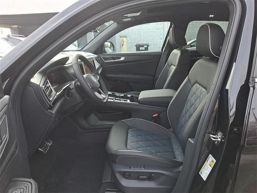 2026 Volkswagen Atlas Cross Sport 2.0T SEL Premium