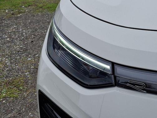 2026 Volkswagen Tiguan 2.0T SE R-Line Black 4MOTION