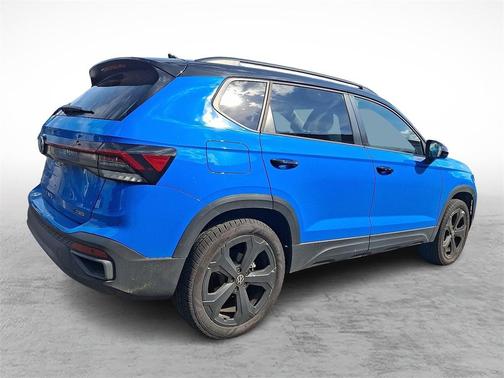 2025 Volkswagen Taos 1.5T SE Black