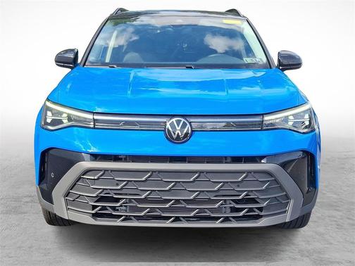 2025 Volkswagen Taos 1.5T SE Black