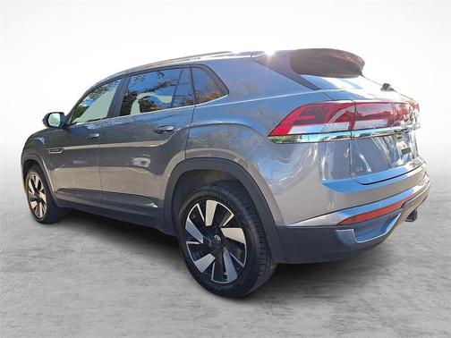 2024 Volkswagen Atlas Cross Sport 2.0T SE w/Technology 4MOTION