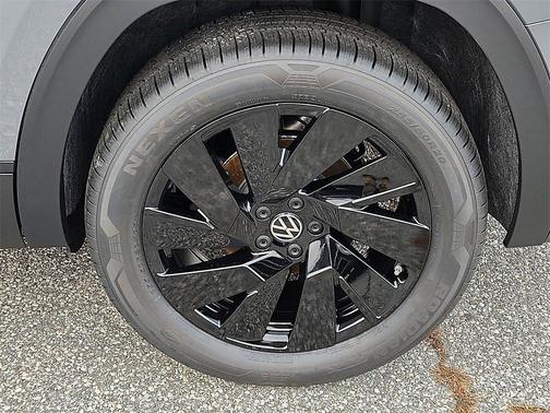 2026 Volkswagen Atlas 2.0T SE w/Technology 4MOTION