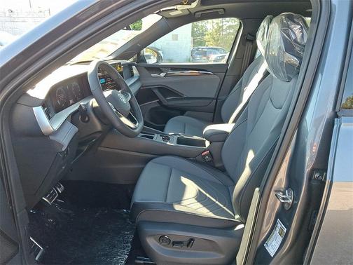 2025 Volkswagen Tiguan 2.0T SE R-Line Black 4MOTION