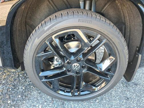 2025 Volkswagen Tiguan 2.0T SE R-Line Black 4MOTION