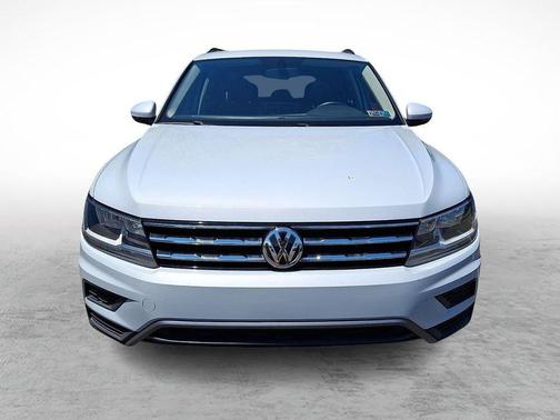 White 2019 Volkswagen Tiguan 2.0T SE