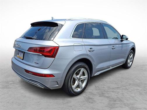 2022 Audi Q5 40 Premium