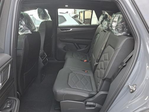 2026 Volkswagen Atlas Cross Sport 2.0T SE w/Technology 4MOTION