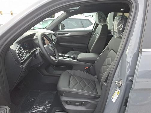 2026 Volkswagen Atlas Cross Sport 2.0T SE w/Technology 4MOTION