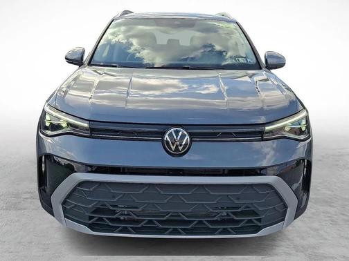 Gray 2025 Volkswagen Taos 1.5T SE
