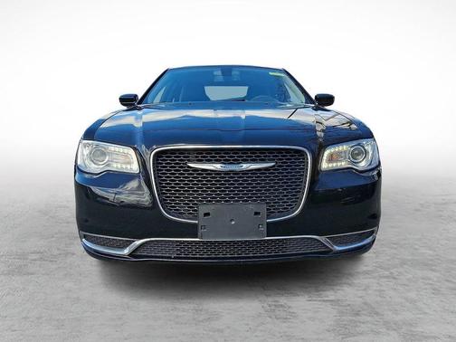 2022 Chrysler 300 Touring