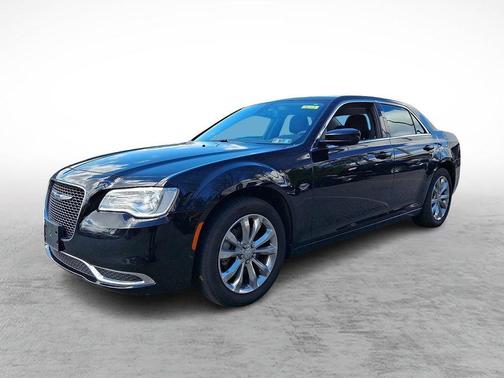 2022 Chrysler 300 Touring