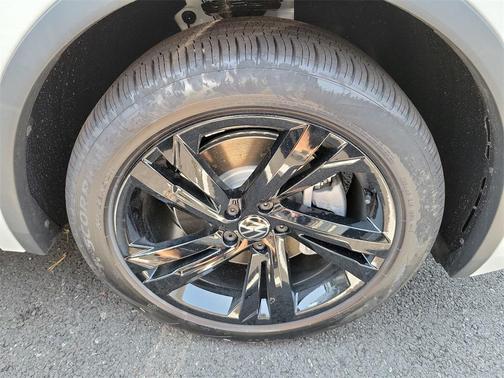 2024 Volkswagen Tiguan 2.0T SE R-Line Black 4MOTION
