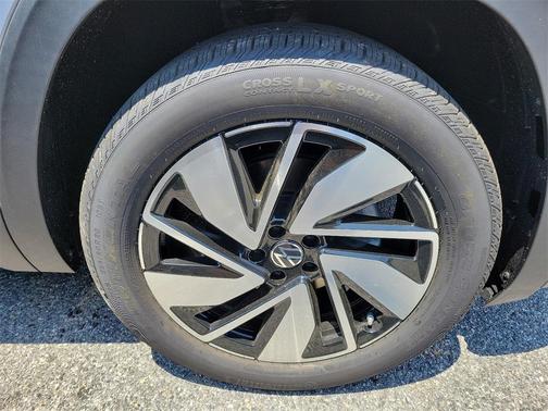 2024 Volkswagen Atlas 2.0T SEL