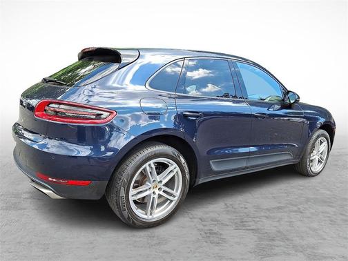 2018 Porsche Macan Base