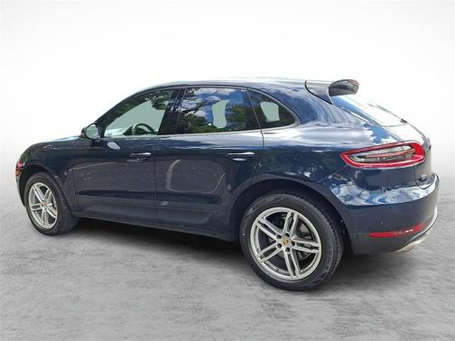 2018 Porsche Macan Base