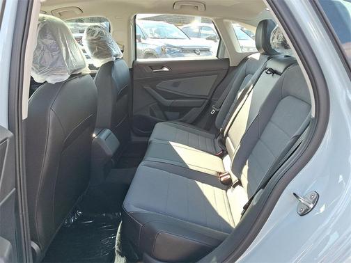 2026 Volkswagen Jetta 1.4T SE