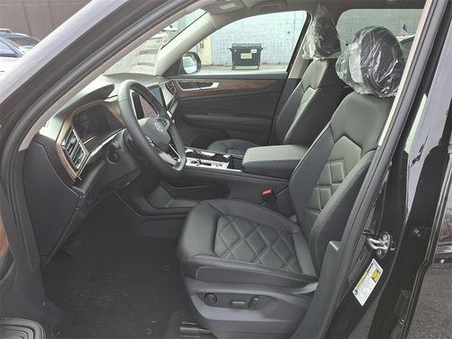 2026 Volkswagen Atlas 2.0T SE w/Technology 4MOTION