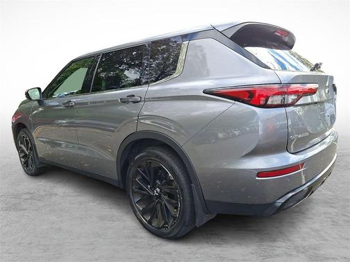 2023 Mitsubishi Outlander SE Black Edition S-AWC