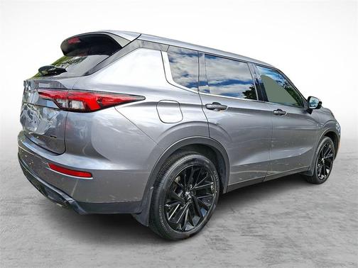 2023 Mitsubishi Outlander SE Black Edition S-AWC