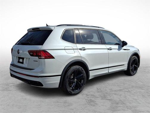 2023 Volkswagen Tiguan 2.0T SE R-Line Black 4MOTION