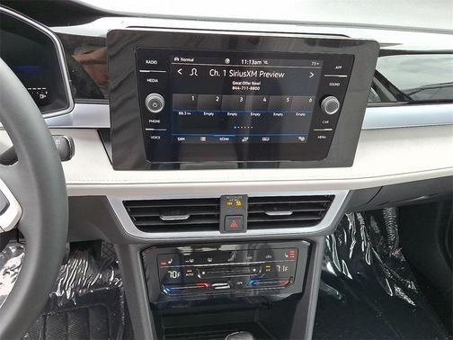 2025 Volkswagen Taos 1.5T SE