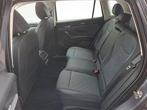 2025 Volkswagen Tiguan 2.0T SE 4MOTION