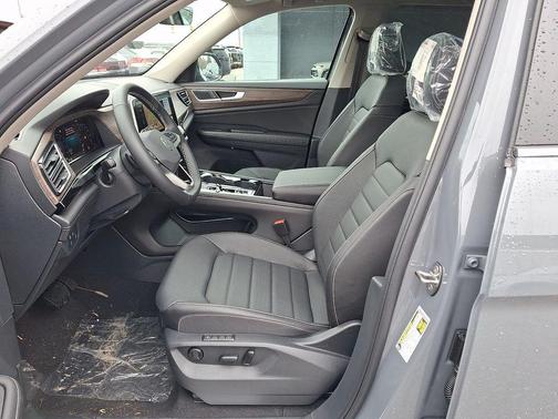 pure gray 2026 Volkswagen Atlas 2.0T SEL