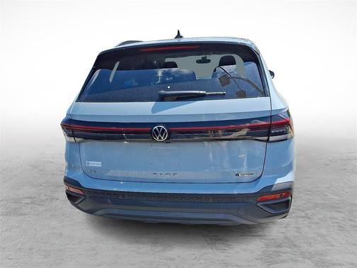 2025 Volkswagen Taos 1.5T SE Black